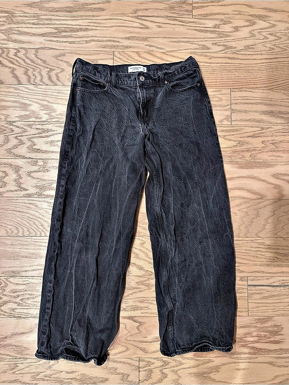 Abercrombie & Fitch Low Rise Ultra Loose Black Jeans Waist 28 Short